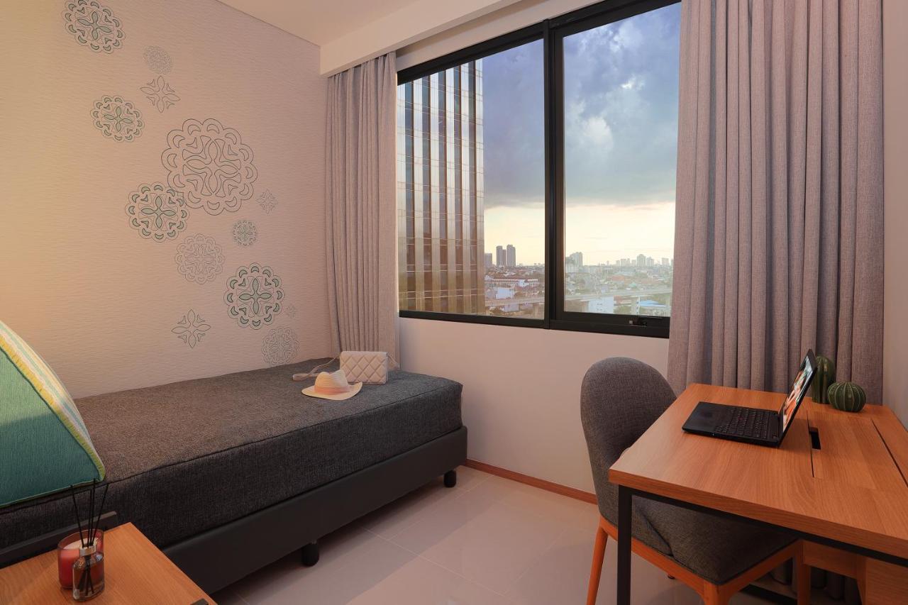 Citadines Gatot Subroto Giacarta Esterno foto