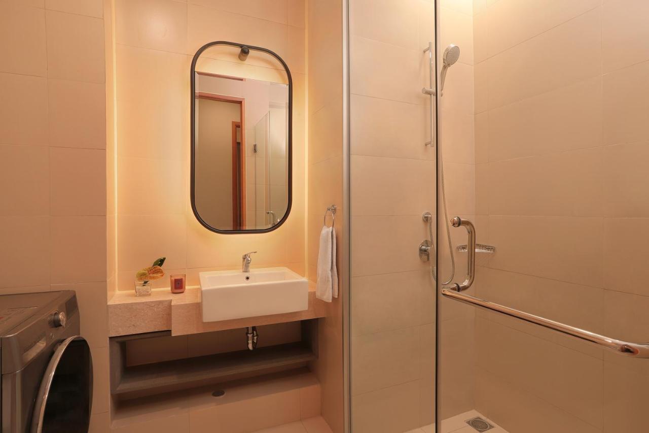 Citadines Gatot Subroto Giacarta Esterno foto